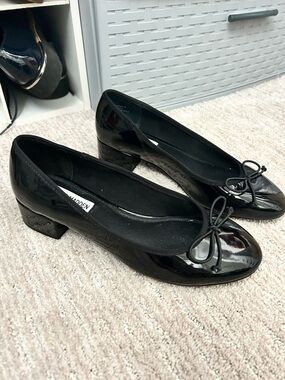 Steve Madden Black Patent Low Block Heel Ballet Flats with Bow Cherish Style